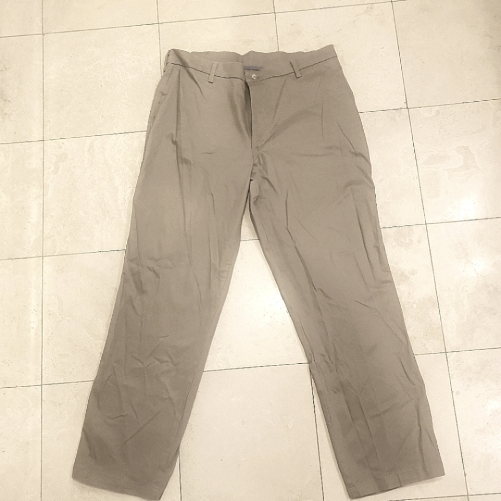 Mens Wrangler Straight Fit Beige Pants